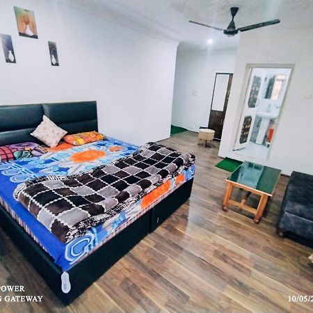 The Gulmarg Gateway Resort Srīnagar Extérieur photo